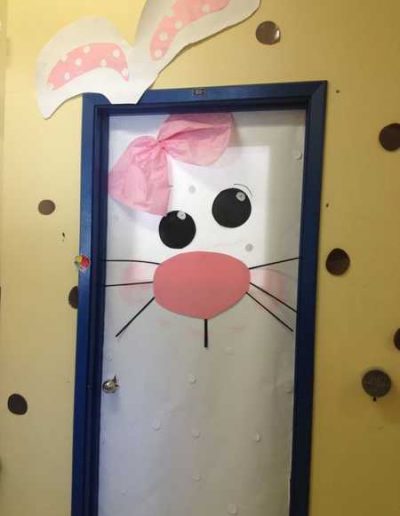 Photo 10 Pâques décoration de porte de classe lapin - Ma Folie Des Fêtes