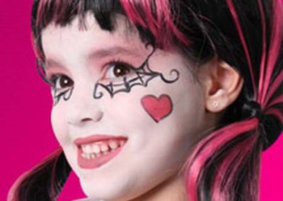 DIY Maquillage Draculaura Monster High - Idées et tutos(33)- Ma Folie Des Fêtes