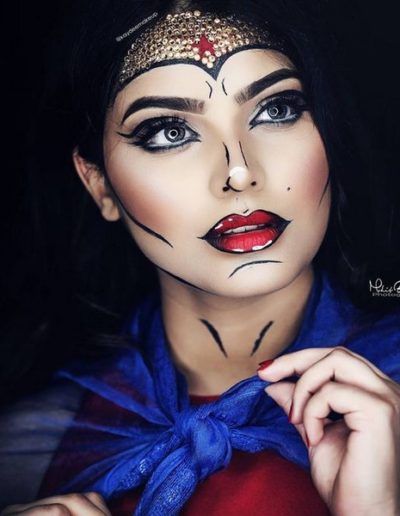Idée Maquillage Pop Art de Wonder Woman (3) - Ma Folie Des Fêtes