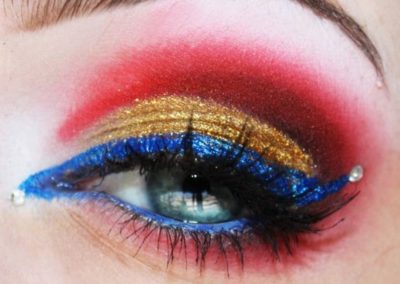 Idée maquillage Wonder Woman coloré - 6 - Ma Folie Des Fetes